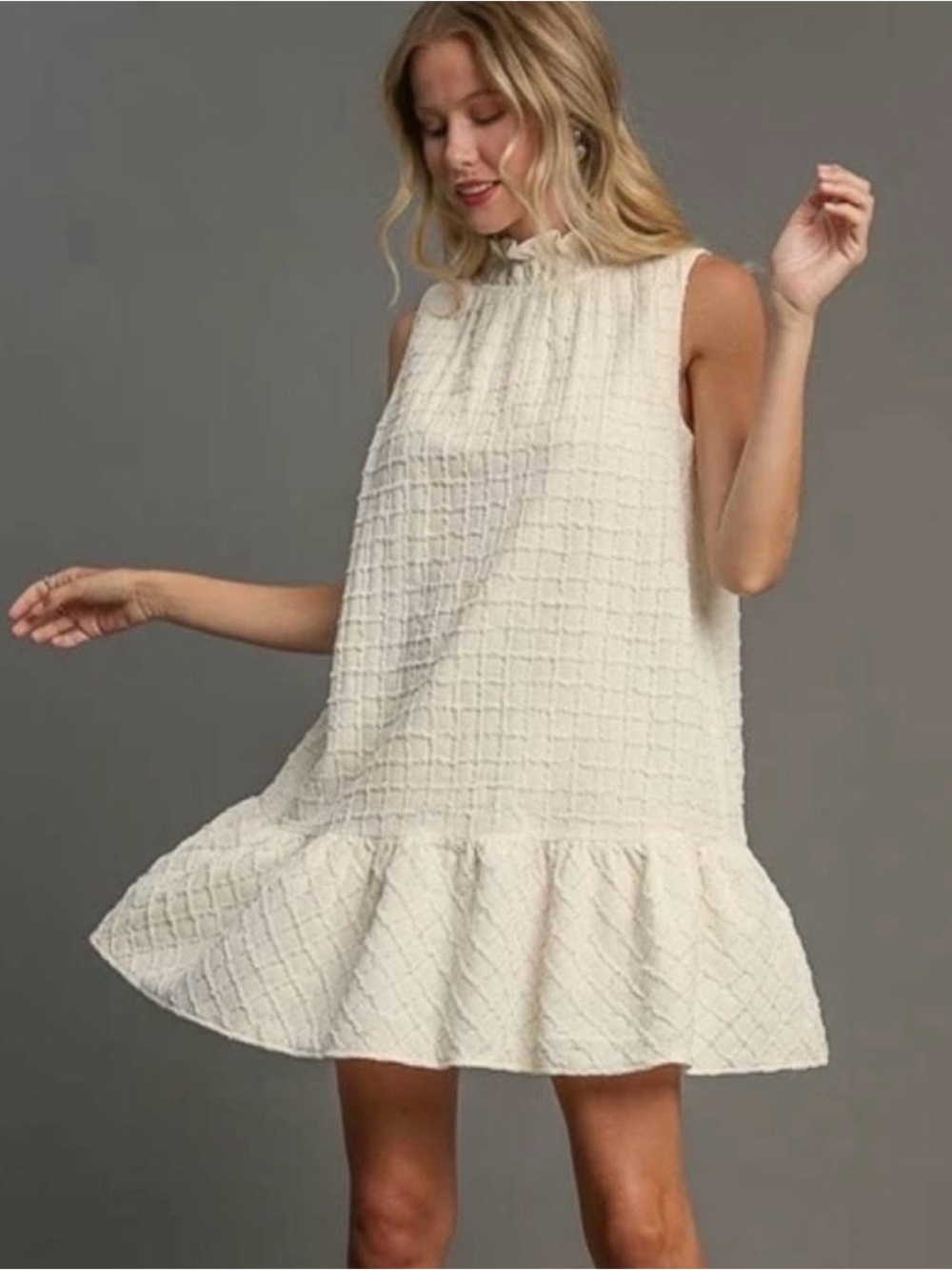 Umgee Cream Sleeveless Ruffle-Neck Mini Dress Vintage SZ Small Spring/Summer
